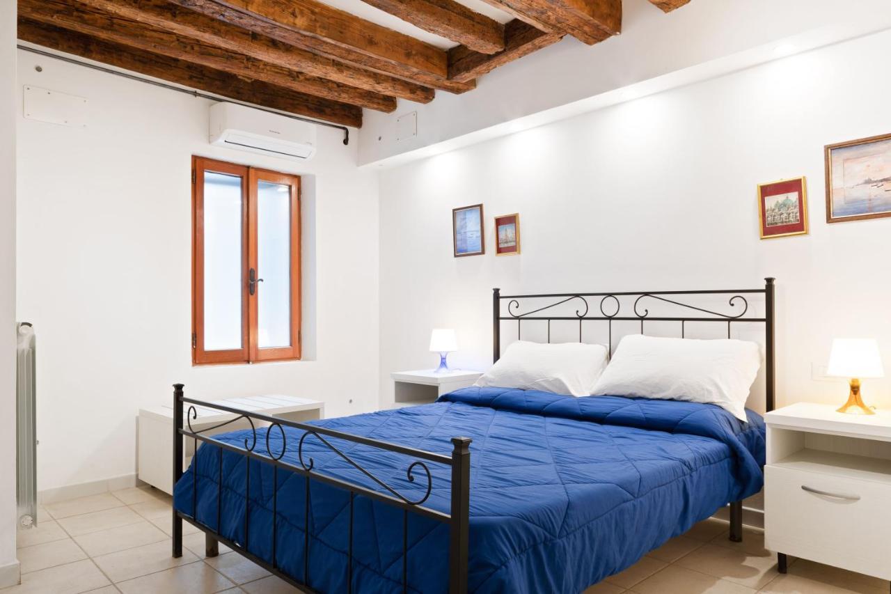 Sant'alvise Romantic Apartment